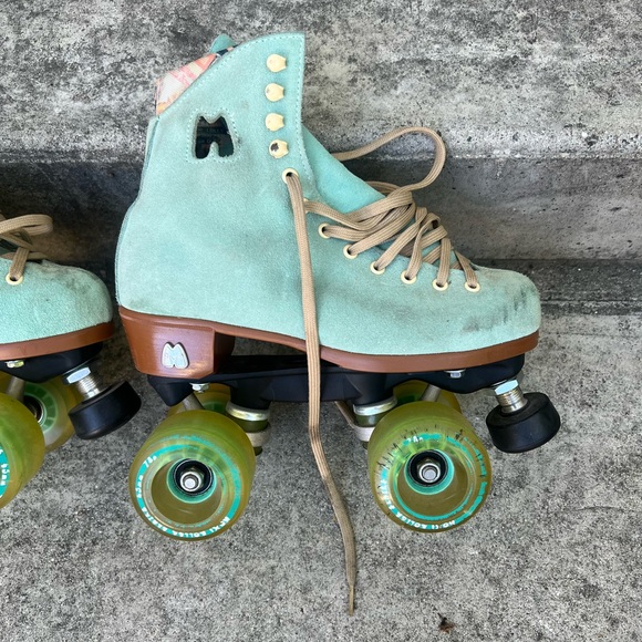 MOXI - Riedel Mint Green Girls Roller Skates size 4.5 - Picture 1 of 9